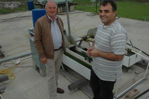 Dr Rob Wilson & Dr Navid Moheimani  Algae R&D Centre Murdoch Uni